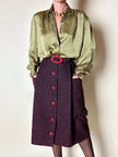 Gonna sartoriale A-Line in lana bouclé grigio antracite e rosso con bottoni in pelle