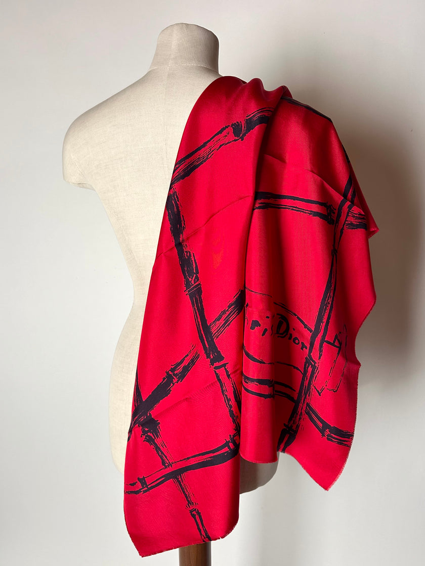 Foulard vintage Christian Dior in seta rossa con stampa bambù nera e maxi firma