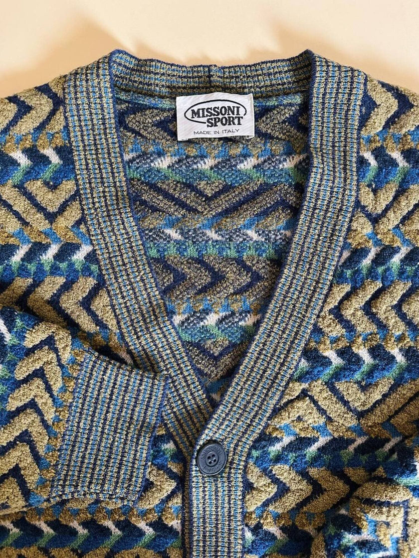 Cardigan Missoni Sport con pattern geometrico e trama tridimensionale nei toni del verde e blu