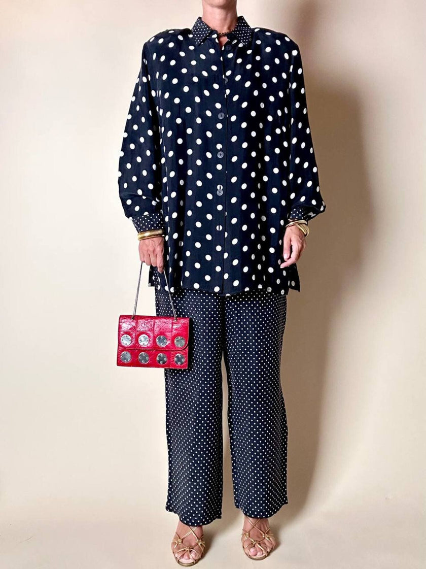 Completo oversize nero a pois bianchi in Cupro “Divina”
