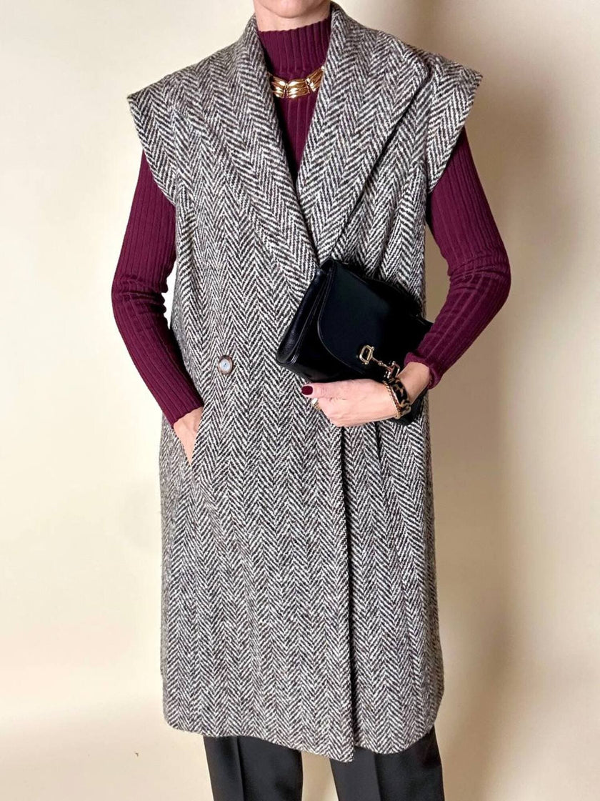 Gilet lungo doppiopetto in tweed a spina di pesce bianco e marrone