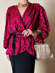 Blusa in chiffon devorè nero con damaschi in raso rosso/fucsia