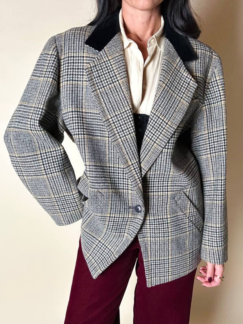 Blazer Guy Laroche in lana Principe di Galles con colletto in velluto nero