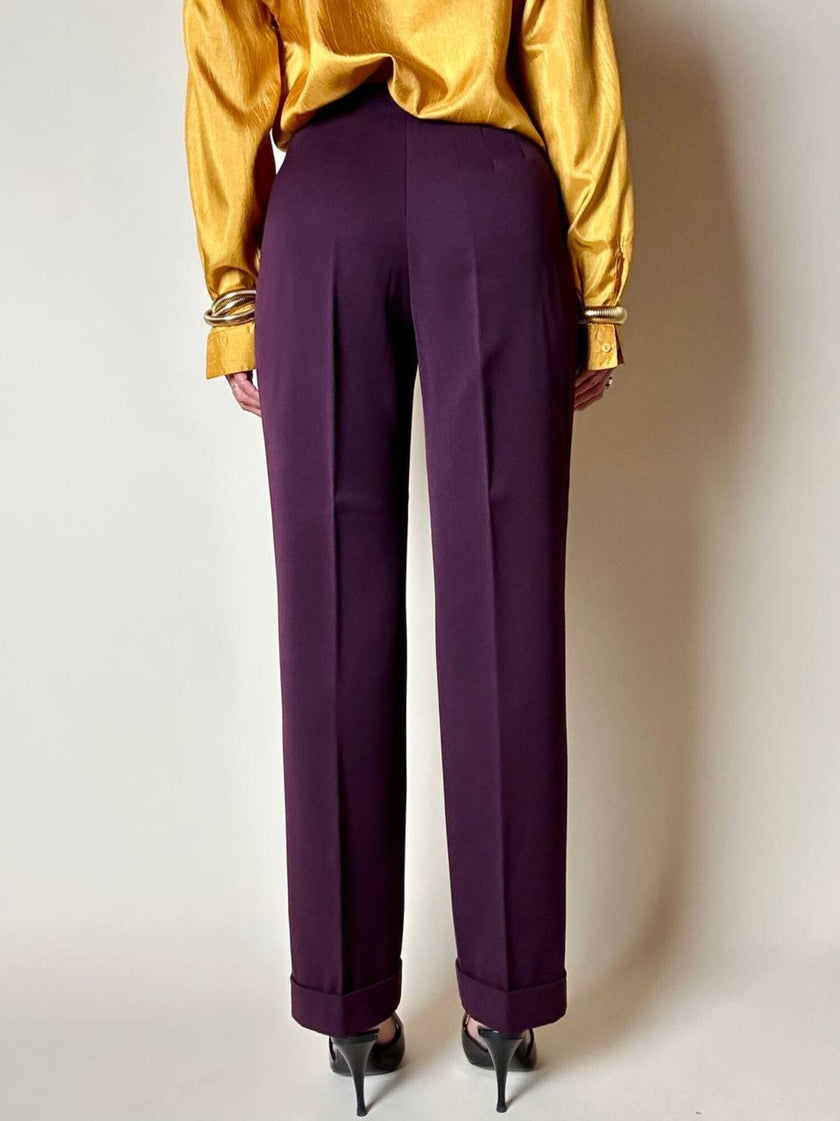 Pantalon tailleur taille haute à coupe cigarette couleur prune