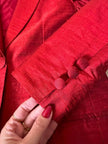 Tailleur pantalone rosso in shantung di seta grezza