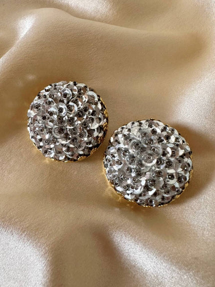 Orecchini a clip in paillettes argento con base dorata