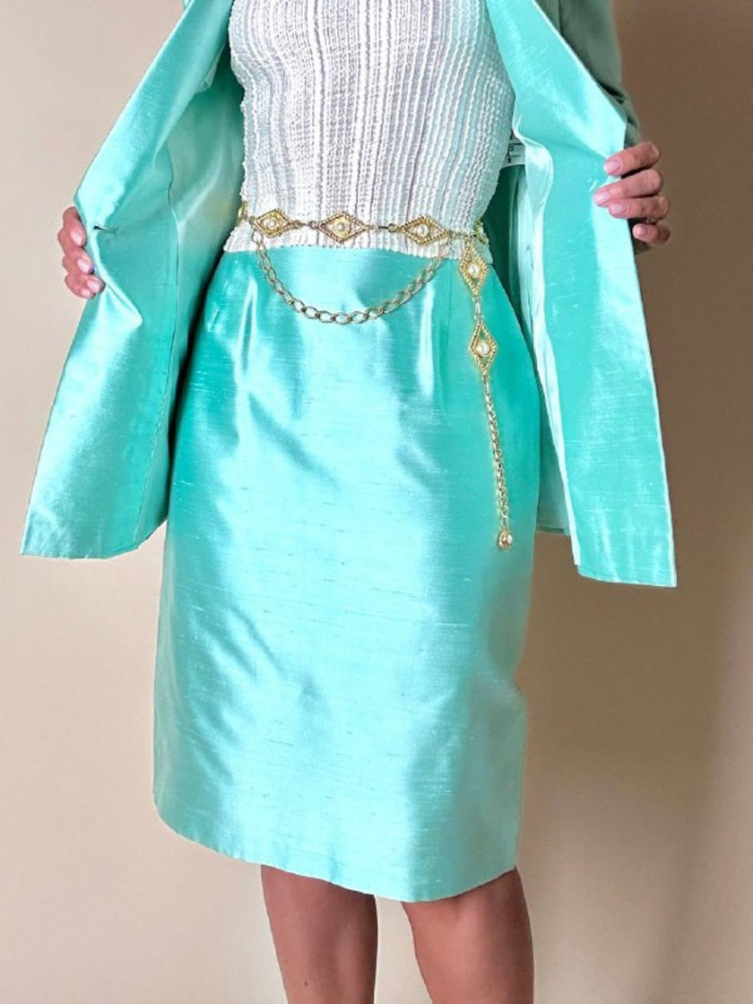 Tailleur giacca e gonna in shantung di seta acqua marina con bottoni gioiello “Escada”