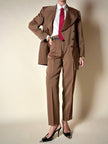 Tailleur giacca/pantalone in rasato di lana color caramello “Byblos”