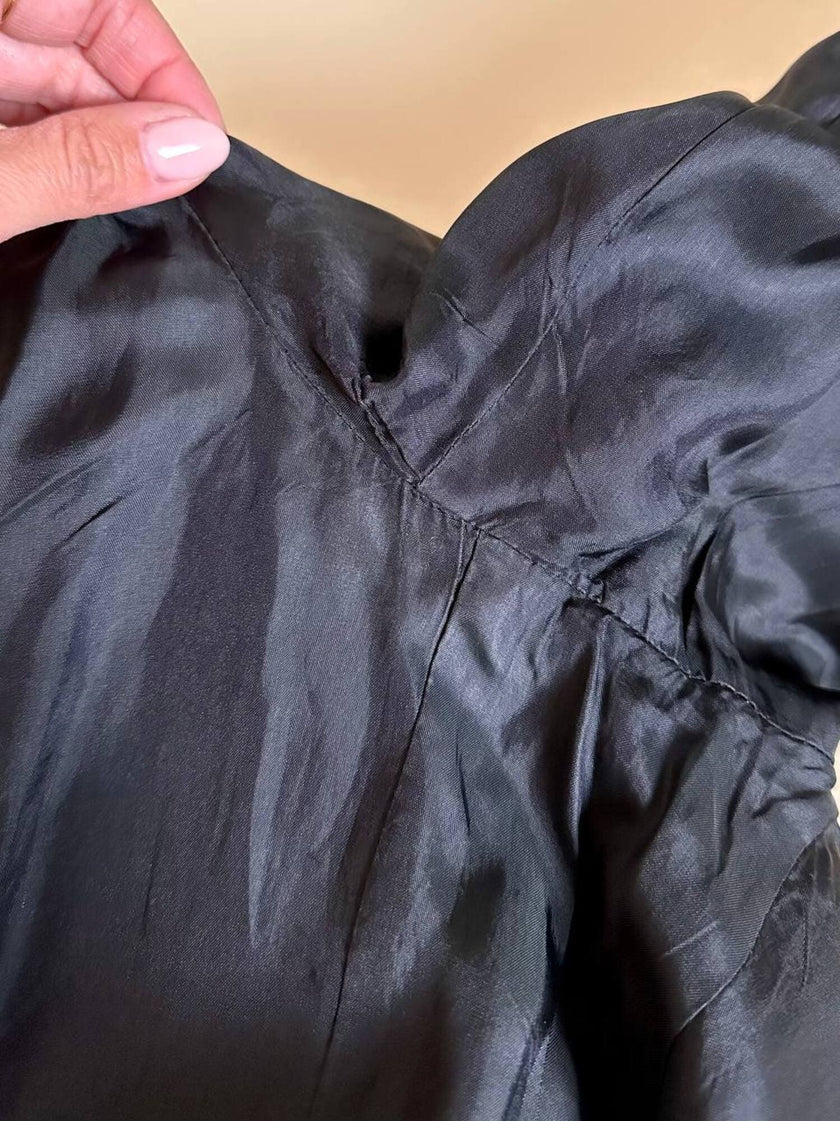 Blazer nero con bottoni gioiello dorati “Yves Saint Laurent”