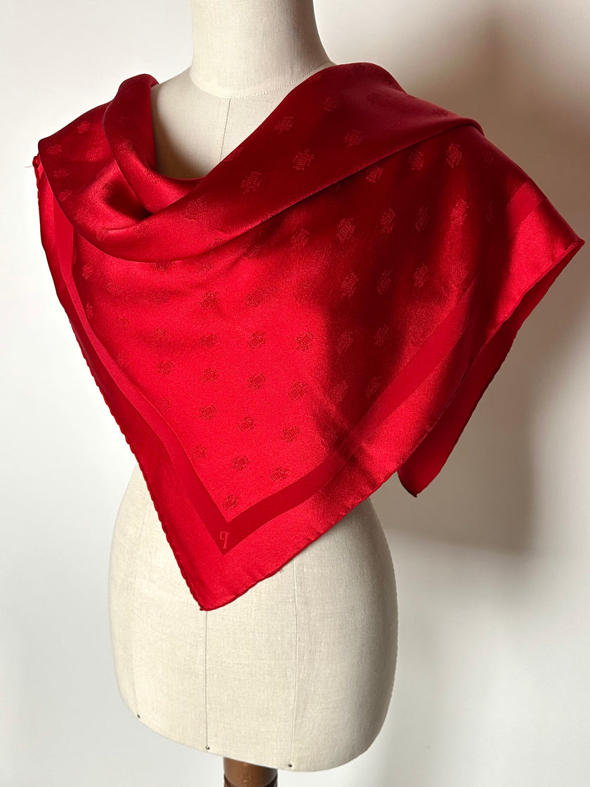 Foulard vintage in seta jacquard rosso con motivi ornamentali
