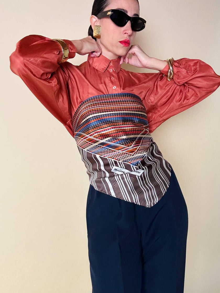 Foulard in seta Philippe De Villière con fantasia grafica multicolore