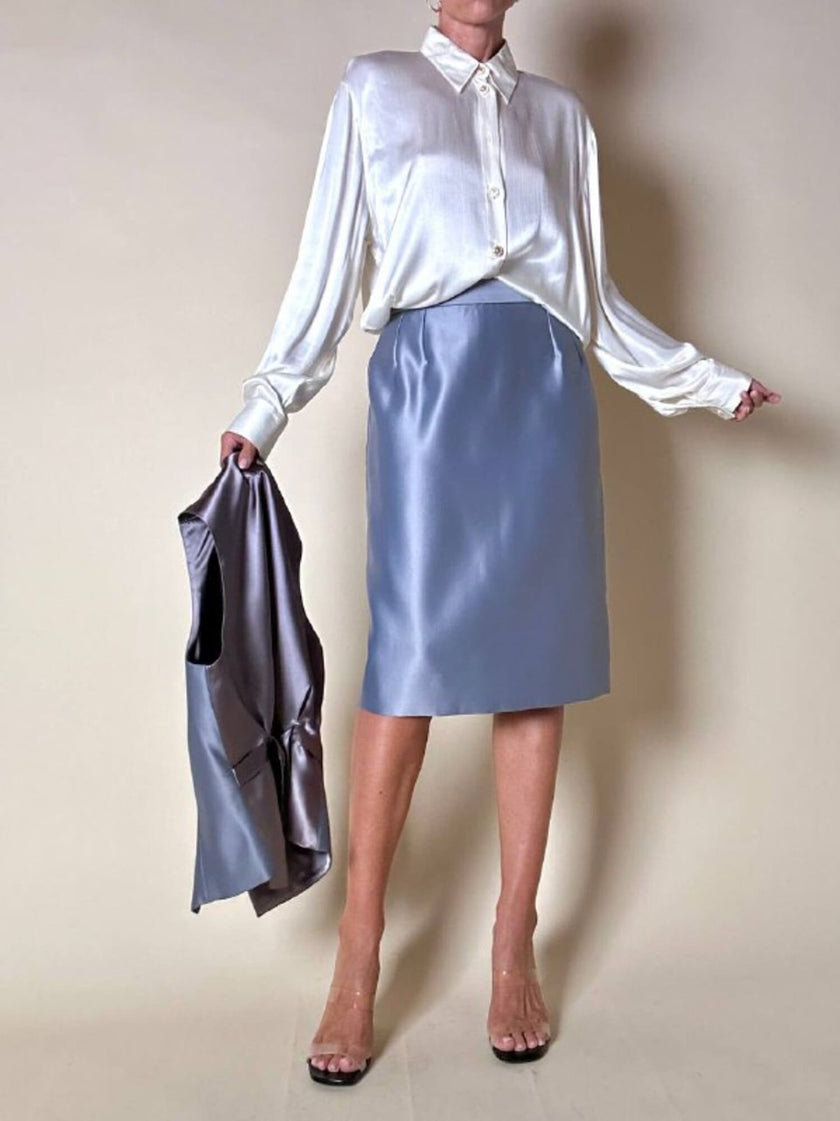 Completo gonna/gilet in raso grigio azzurro “Yves Saint Laurent”