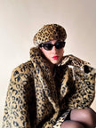 Basco in peluche leopardato “La maison de la fausse fourrure Paris”