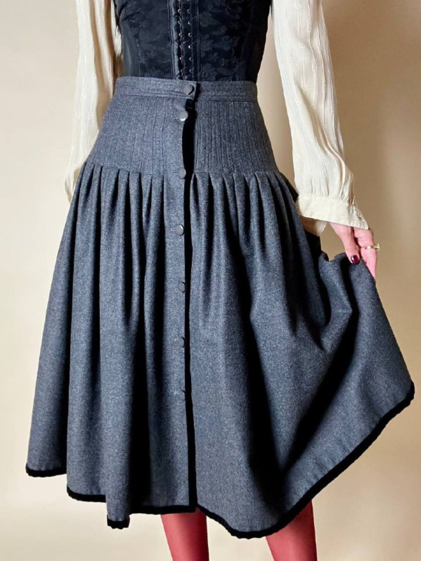 Gonna Fit and Flare Valentino Miss V in lana grigio antracite e velluto nero