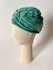Turbante vintage fatto a mano in velluto verde acqua con drappeggi