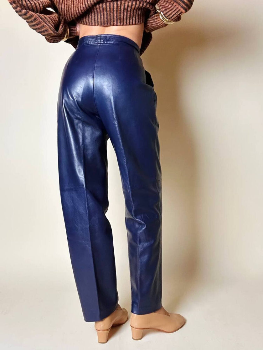 Pantalones Loewe de talle alto en napa color arándano con botón con logo