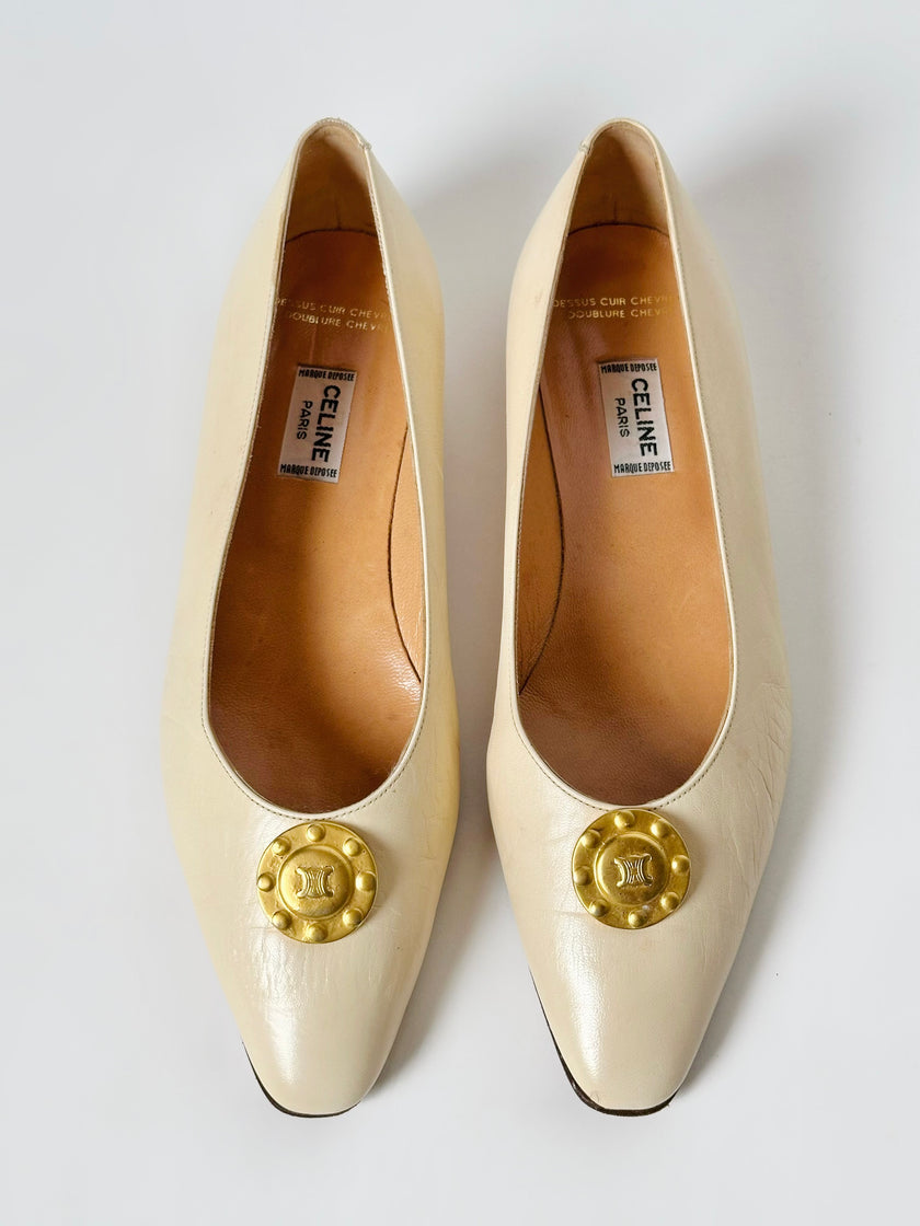 Ballerine vintage Celine Paris in pelle avorio con medaglioni dorati logati