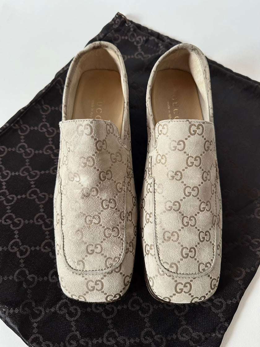 Mocassins Gucci vintage en daim avec motif monogramme GG