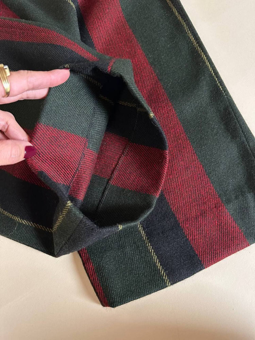 Pantalone a vita alta in lana jacquard a righe verticali con cinturini in pelle nera