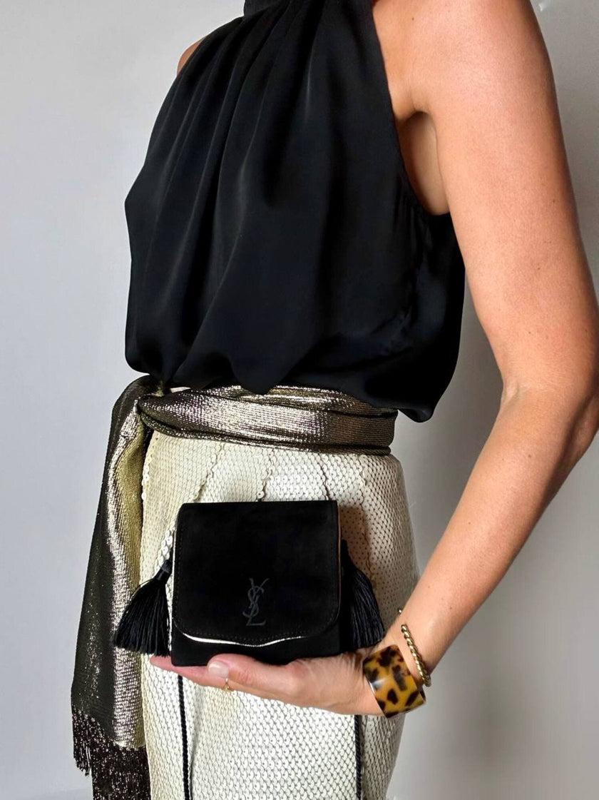 Pochette Beauté vintage Yves Saint Laurent in camoscio nero con nappine e specchio