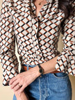 Gucci 4500 Quarzuhr mit goldenem Zifferblatt und schwarzem Lederarmband in Krokodillederoptik