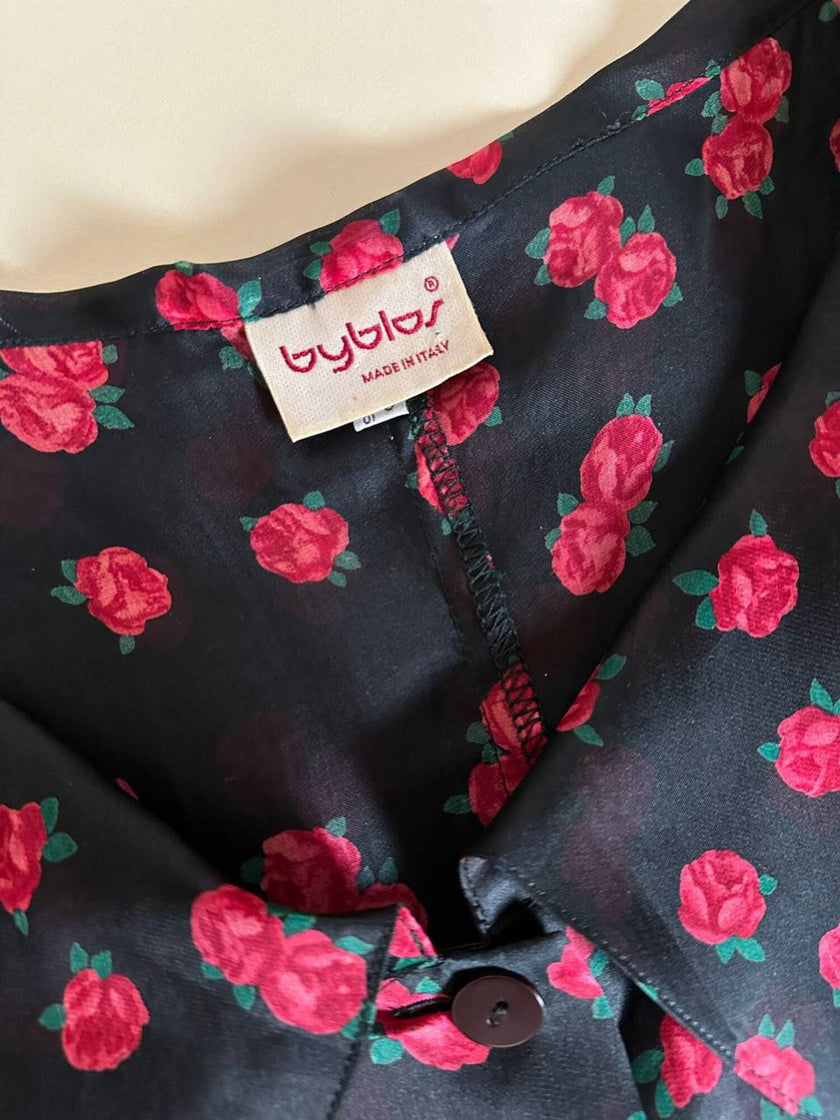 Camicia in organza nera fantasia rose rosse “Byblos”