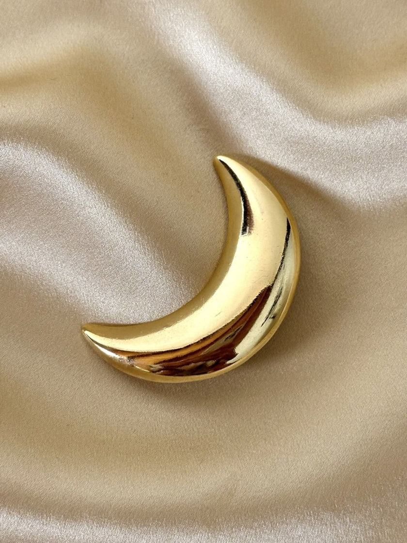 Spilla dorata a forma di luna Ribesrosso Milano