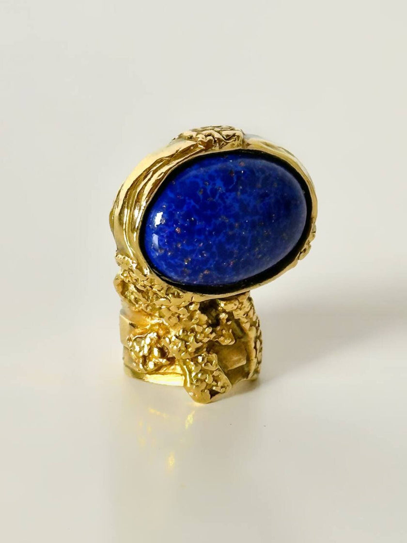 Anello Yves Saint Laurent Arty Ring con cabochon blu effetto Lapislazzuli