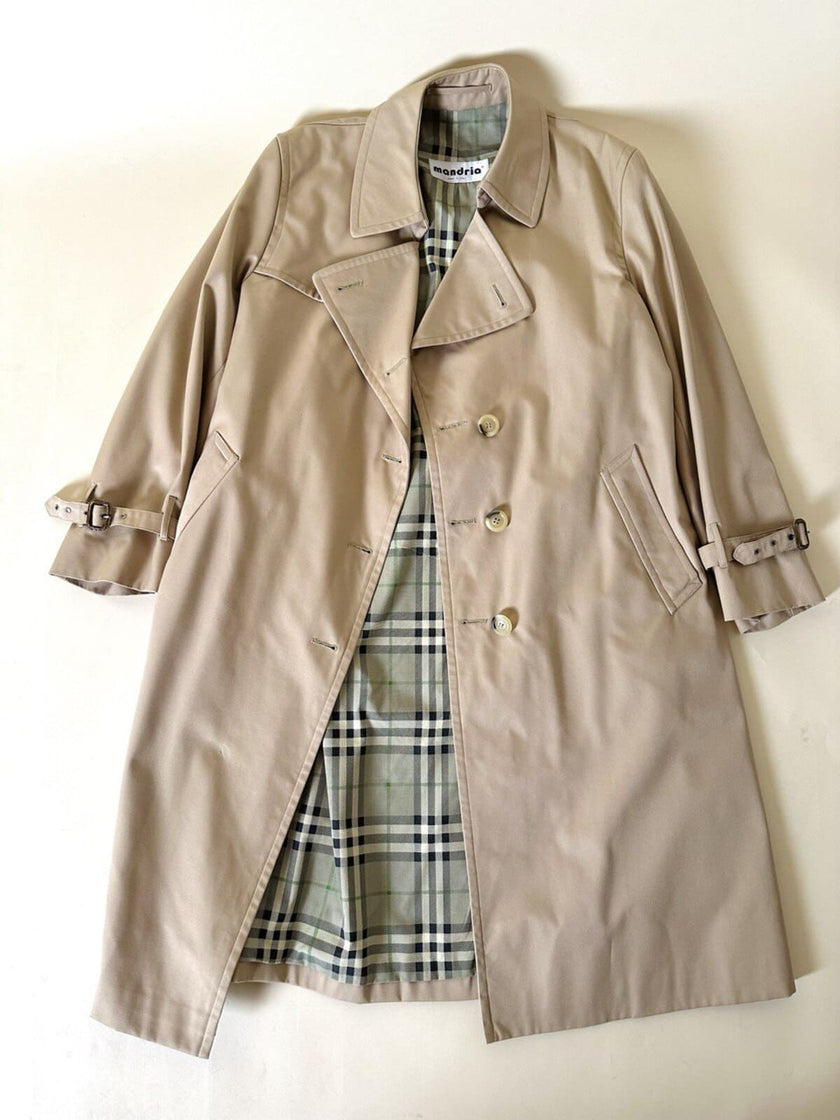 Trench in gabardine color cammello con fodera check “Mandria”
