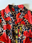 Camicia in seta leopardata con rose rosse e dettagli barocchi “Laurèl”