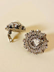 Clip a bottone in metallo argento con strass e perle cabochon