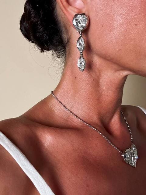 Collier argento con ciondolo a forma di cuore e cristalli incastonati “Yves Saint Laurent”
