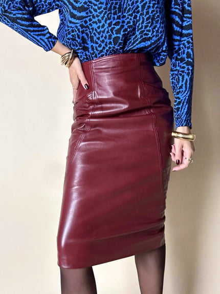 Gonna longuette vintage a vita alta in pelle bordeaux con dettaglio matelassé
