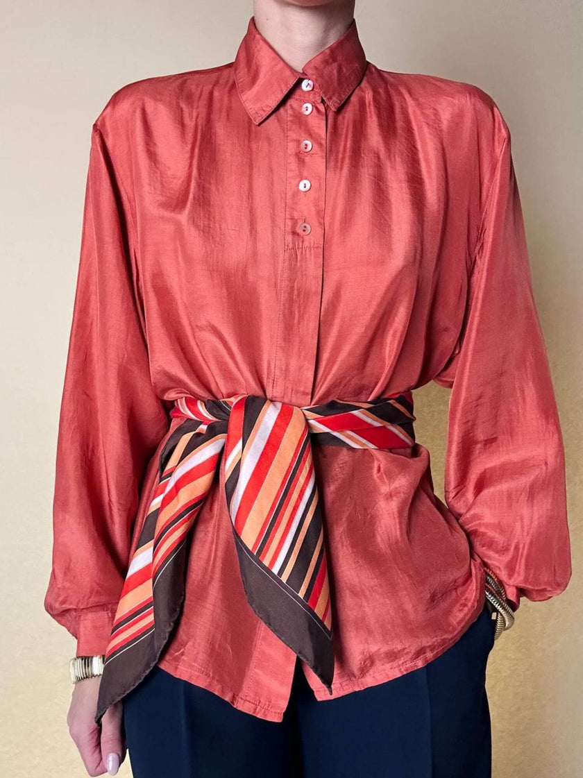 Foulard Byron in pura seta fantasia a righe trasversali declinata in nuance calde