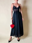 Slip dress nero in pizzo con coppe a balconcino “La Perla”