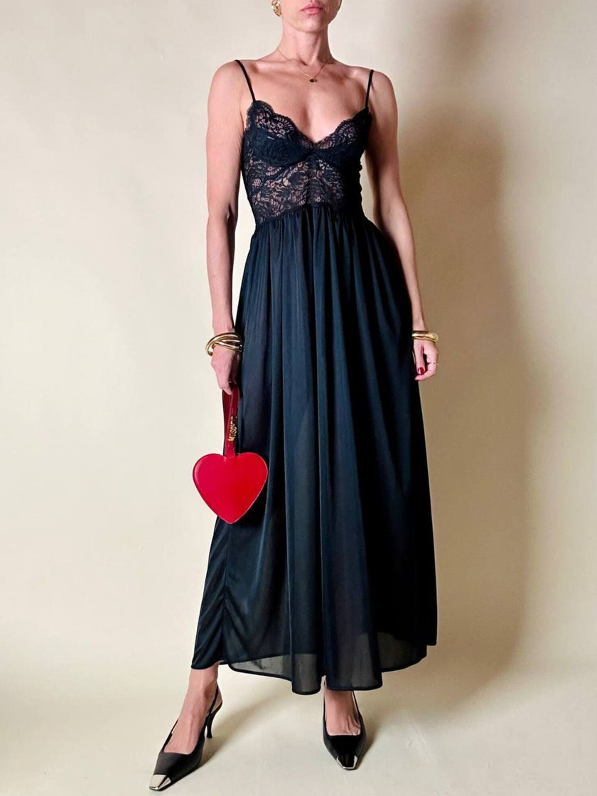 Slip dress nero in pizzo con coppe a balconcino “La Perla”