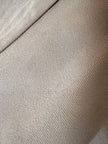 Bermuda Yves Saint Laurent in cotone color sabbia con bottoni dorati con logo YSL