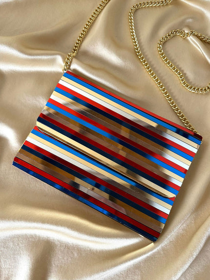 Pochette a listelli specchiati multicolor con tracolla in catena