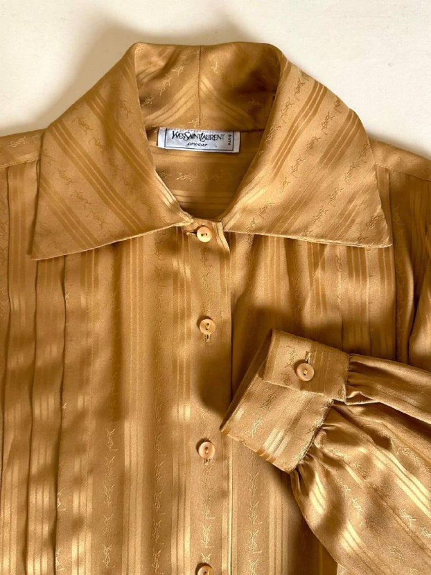 Camicia in tessuto jacquard caramello con loghi “Yves Saint Laurent”