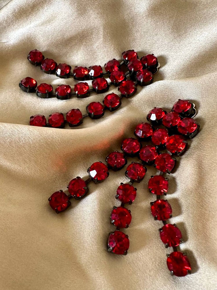 Maxi clip a fanges in cristalli rosso rubino