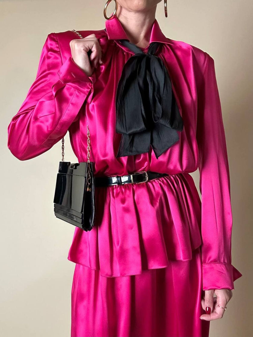 Abito longuette in raso di seta fucsia “Mulberry”