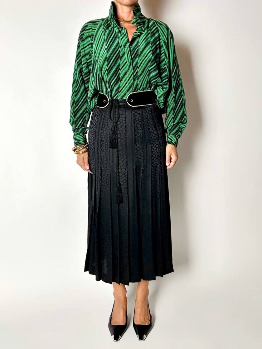 Camicia vintage in fresco di lana e seta verde smeraldo con fantasia grafica astratta