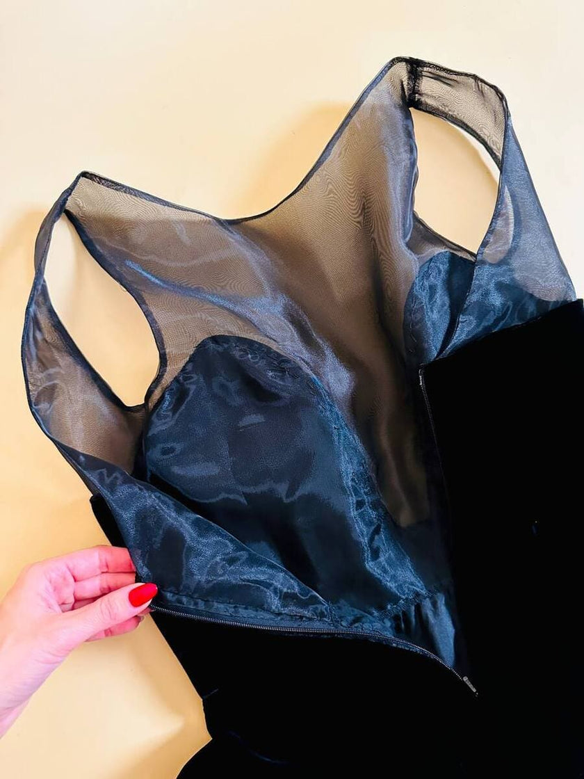 Mini dress sartoriale in velluto nero e organza