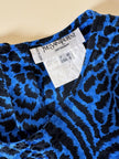 Blusa Yves Saint Laurent in seta jacquard blu elettrico con fantasia animalier nera