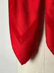 Foulard vintage in seta jacquard rosso con motivi ornamentali