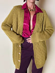 Camicia in raso jacquard a fantasia geometrica color amarena