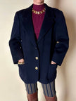 Blazer in lana e cachemire blu notte con bottoni gioiello dorati con testa di medusa