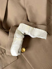 Blazer vintage Yves Saint Laurent in lana cachi doppiopetto con bottoni logati oro