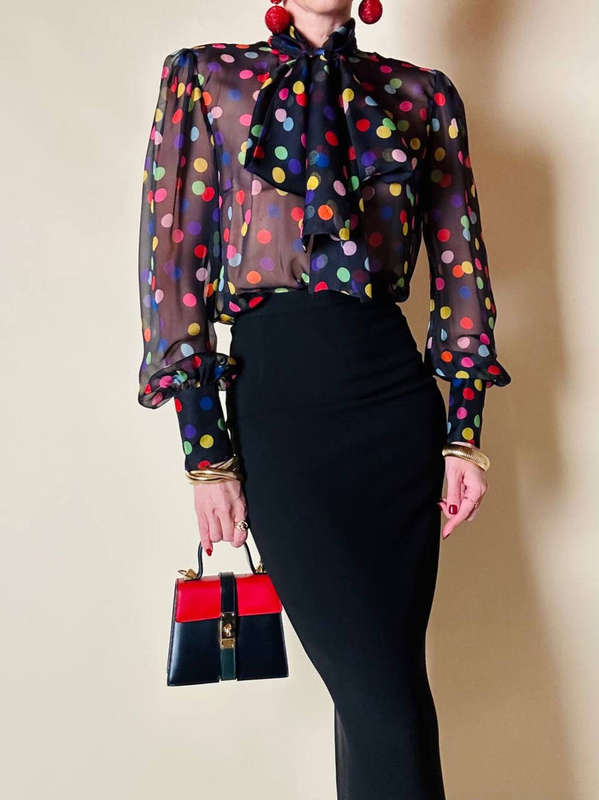 Camicia con fiocco in chiffon di seta nero a pois multicolor “D&G”