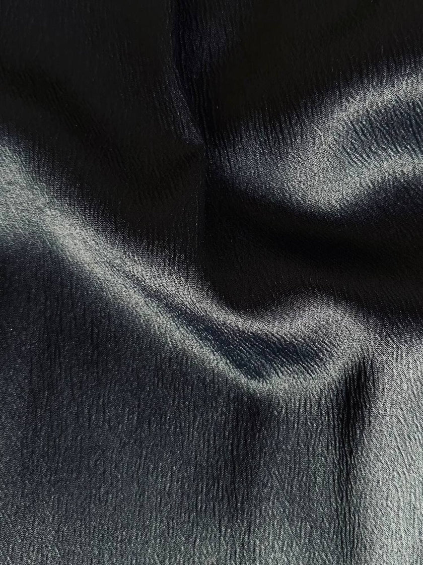 Pantalone a vita alta con pince in raso nero “Gianni Versace”